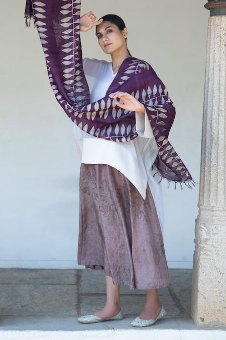 Aeshaane Leaf Vine Woven Scarf 