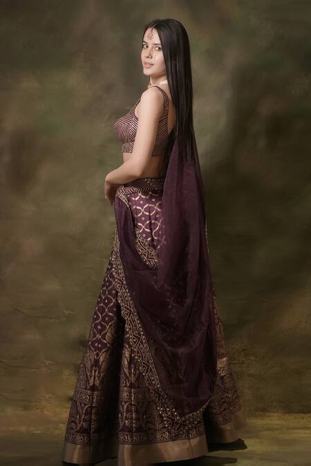 Shop Archana Kochhar Purple Lehenga And Blouse Silk Embroidered Gota Sweetheart Paisley Set at Aza Fashions Shop_Archana Kochhar_Purple Lehenga And Blouse Silk Embroidered Gota Sweetheart Paisley Set_at_Aza_Fashions