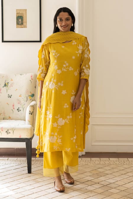 Vaayu Yellow Muslin Embroidery Round Neck Bloom Kurta Pant Set 
