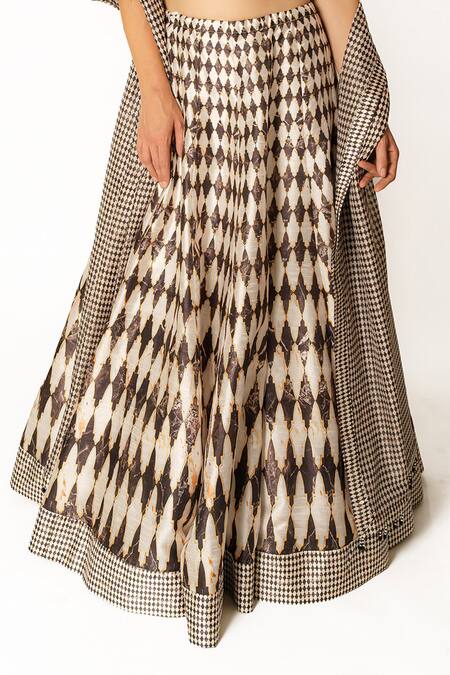 Rabani & Rakha Black Silk Beads, Cut Work Square Neck Geometric Pattern Embroidered Lehenga Set at Aza Fashions Rabani & Rakha_Black Silk Beads, Cut Work Square Neck Geometric Pattern Embroidered Lehenga Set _at_Aza_Fashions