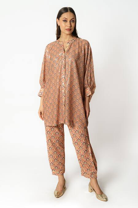 Shop Rabani & Rakha Peach Crepe, Georgette Sequins Mandarin Paisley Floral Print Tunic With Palazzo Online at Aza Fashions Shop_Rabani & Rakha_Peach Crepe, Georgette Sequins Mandarin Paisley Floral Print Tunic With Palazzo _Online_at_Aza_Fashions