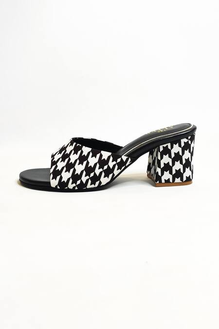 Buy The Alter Black Houndstooth Print Slip-on Block Heels Online at Aza Fashions Buy_The Alter_Black Houndstooth Print Slip-on Block Heels _Online_at_Aza_Fashions