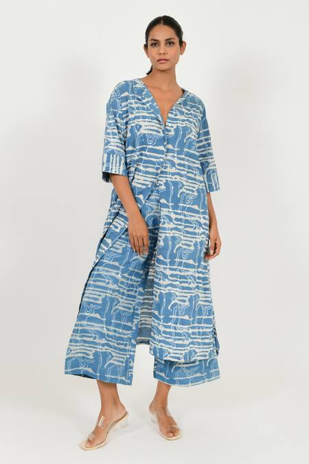 Buy Rias Jaipur Blue Cotton Collared Dabu Mud Resist Print Kurta Online at Aza Fashions Buy_Rias Jaipur_Blue Cotton Collared Dabu Mud Resist Print Kurta _Online_at_Aza_Fashions