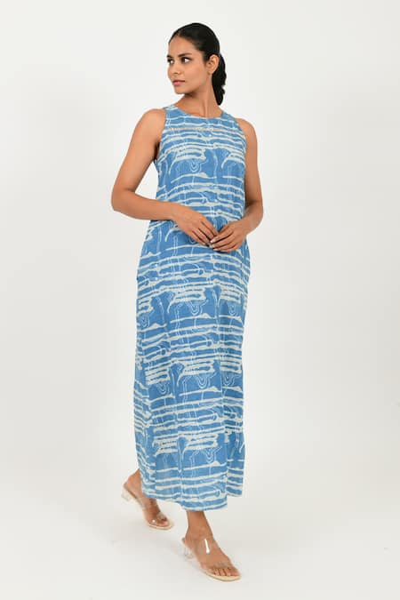 Buy Rias Jaipur Blue Linen Round Neck Dabu Mud Resist Pattern Kurta Online at Aza Fashions Buy_Rias Jaipur_Blue Linen Round Neck Dabu Mud Resist Pattern Kurta _Online_at_Aza_Fashions