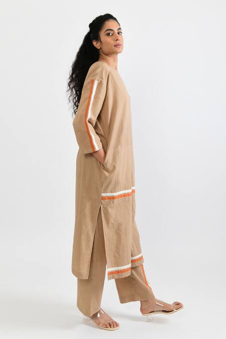 Shop_Rias Jaipur_Beige Handloom Cotton Round Neck Sunburst Handwoven Kurta With Pant _Online_at_Aza_Fashions