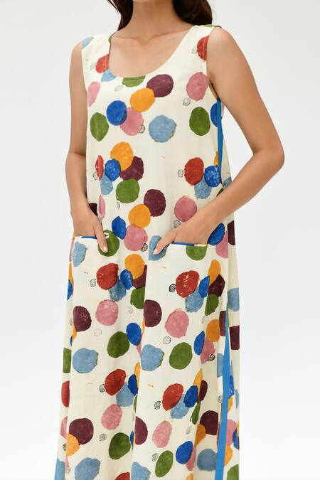 Rias Jaipur_Off White Cotton V-neck Polka Dot Print Dress _at_Aza_Fashions