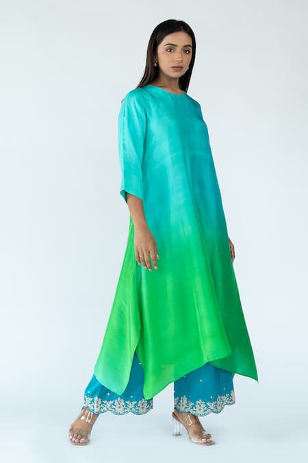 Buy_Meghna Panchmatia_Green Silk Embroidery, Zari Round Neck Ombre Kurta With Banarasi Bandhej Dupatta _Online_at_Aza_Fashions