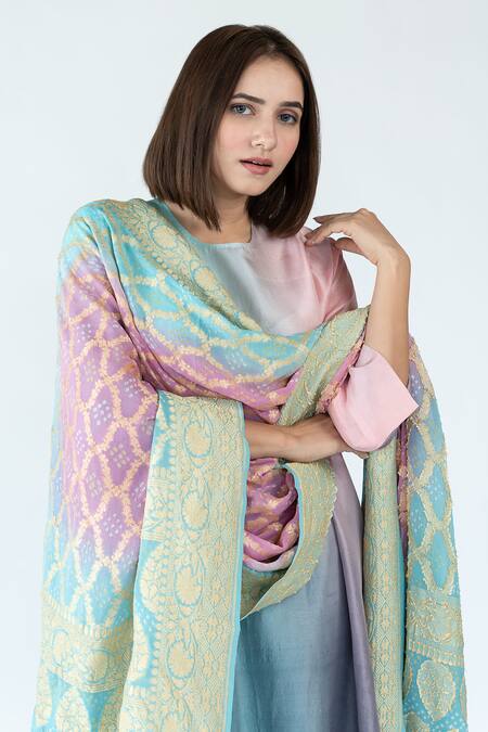 Buy_Meghna Panchmatia_Blue Silk Zari Round Neck Ombre Kurta With Woven Banarasi Dupatta _Online_at_Aza_Fashions