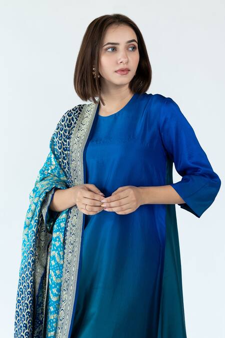 Buy_Meghna Panchmatia_Blue Silk Embroidery, Zari Round Neck Pure Ombre Kurta With Woven Dupatta _Online_at_Aza_Fashions