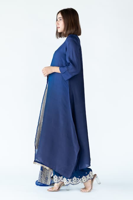 Meghna Panchmatia_Blue Silk Embroidery, Zari Round Neck Tonal Ombre Kurta With Banarasi Dupatta _Online_at_Aza_Fashions
