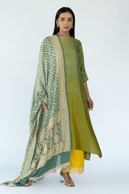 Meghna Panchmatia Ombre Asymmetric Kurta With Banarasi Dupatta 