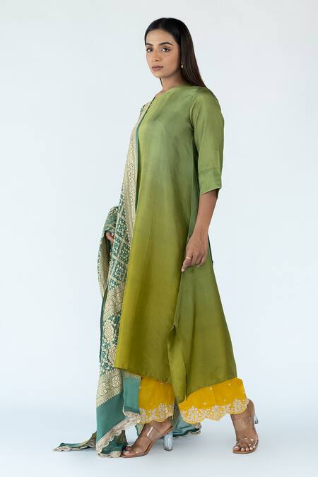 Meghna Panchmatia_Green Silk Embroidery, Zari Round Ombre Asymmetric Kurta With Banarasi Dupatta _Online_at_Aza_Fashions