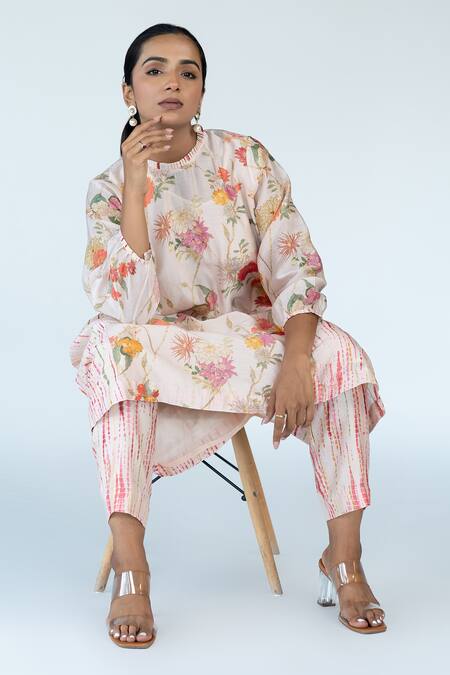 Meghna Panchmatia_Ivory Chanderi, Cotton Embroidery High Gardenia And Shibori Print Kurta Pant Set _at_Aza_Fashions