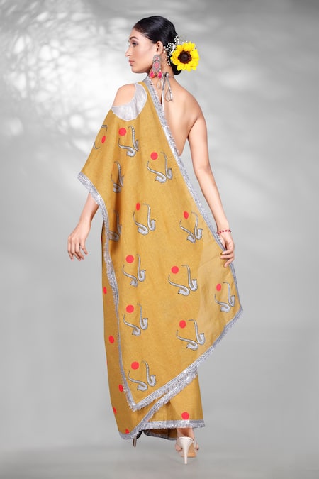 Anita Kanwal Trumpet Block Print Saree With Unstitched Blouse Piece 