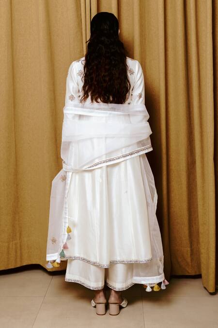 Shop_Wabi Sabi By Anshum-Ritesh_Ivory Chanderi Beads, Tassels Tuscan Tulip Embroidered Anarkali Flared Pant Set _at_Aza_Fashions