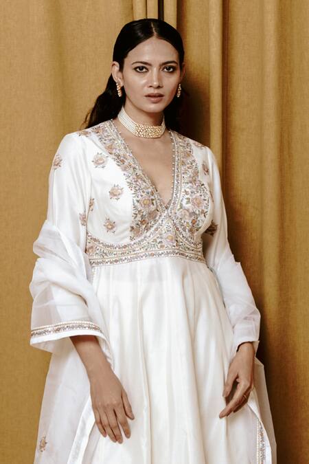 Wabi Sabi By Anshum-Ritesh_Ivory Chanderi Beads, Tassels Tuscan Tulip Embroidered Anarkali Flared Pant Set _Online_at_Aza_Fashions