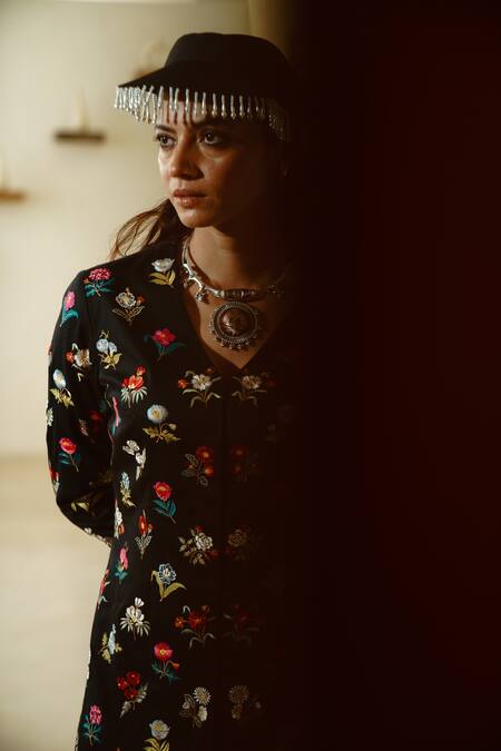 Wabi Sabi By Anshum-Ritesh_Black Cotton, Silk Embroidery V-neck Garden City Jacket With Flared Pant _Online_at_Aza_Fashions