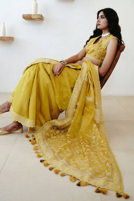 Wabi Sabi By Anshum-Ritesh_Yellow Tissue Sequins, Diamonds V-neck Bloom Dori Embroidered Saree With Blouse _Online_at_Aza_Fashions