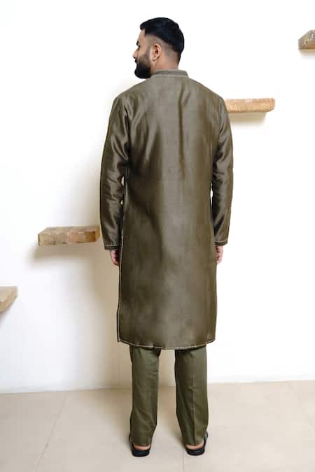 Shop Wabi Sabi By Anshum-Ritesh Green Chanderi Embroidery Eagle Flight Placement Kurta Set at Aza Fashions Shop_Wabi Sabi By Anshum-Ritesh_Green Chanderi Embroidery Eagle Flight Placement Kurta Set _at_Aza_Fashions