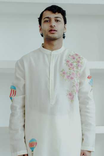 Wabi Sabi By Anshum-Ritesh_Ivory Chanderi Up In The Air Hand Painted Kurta Set _Online_at_Aza_Fashions