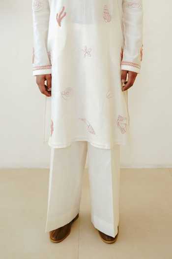Shop_Wabi Sabi By Anshum-Ritesh_Ivory Chanderi Embroidery Seashells Hand Painted Kurta Set _Online_at_Aza_Fashions