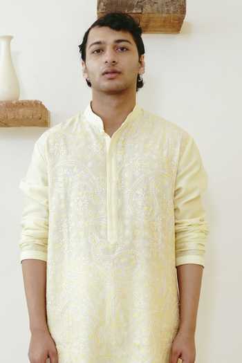 Wabi Sabi By Anshum-Ritesh_Yellow Chanderi Embroidery Persian Paisley Kurta Set _Online_at_Aza_Fashions