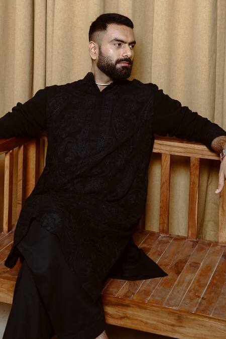 Wabi Sabi By Anshum-Ritesh Black Georgette, Cotton Embroidery Power Paisley Kurta Set Online at Aza Fashions Wabi Sabi By Anshum-Ritesh_Black Georgette, Cotton Embroidery Power Paisley Kurta Set _Online_at_Aza_Fashions