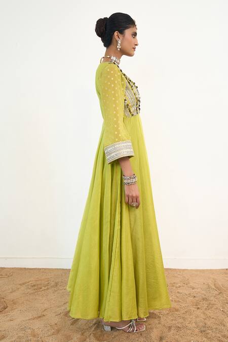 Buy_Rishi and Vibhuti_Green Georgette, Chanderi Silk Asteria Embroidered Anarkali With Dupatta 