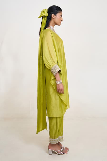 Buy_Rishi and Vibhuti_Green Chanderi Silk Lace, Cut Work V-neck Kael Embroidered Kaftan Pant Set 