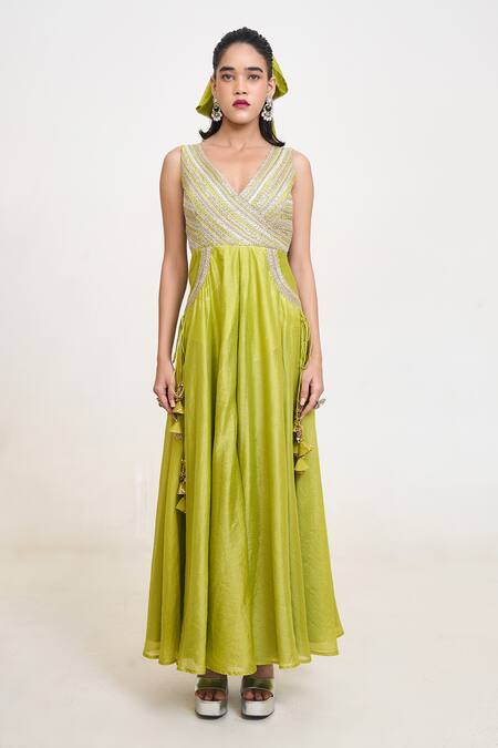 Rishi and Vibhuti_Green Chanderi Silk Lace, Tassels V-neck Arista Embroidered Jumpsuit _Online_at_Aza_Fashions