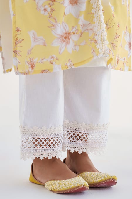 Roze Yellow Cotton, Kota Doria Embroidery, Lace Amina Floral Print Kurta Pant Set at Aza Fashions Roze_Yellow Cotton, Kota Doria Embroidery, Lace Amina Floral Print Kurta Pant Set _at_Aza_Fashions