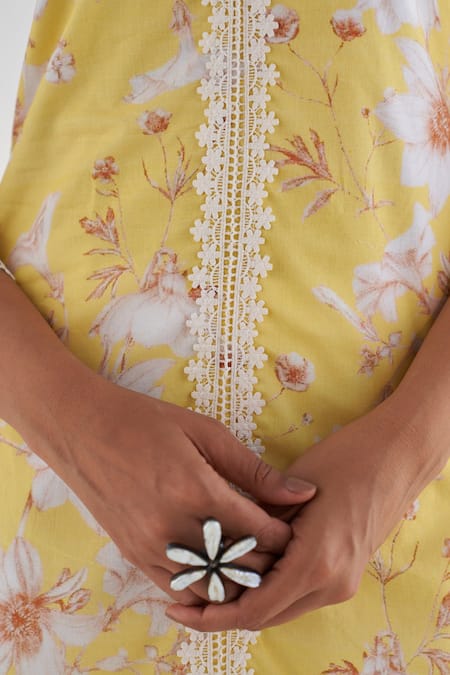 Buy Roze Yellow Cotton, Kota Doria Embroidery, Lace Amina Floral Print Kurta Pant Set Buy_Roze_Yellow Cotton, Kota Doria Embroidery, Lace Amina Floral Print Kurta Pant Set