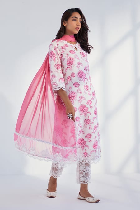 Roze Arah Rose Print Kurta Pant Set 