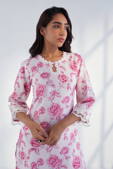 Roze Pink Cotton, Chiffon Lace Round Neck Arah Rose Print Kurta Pant Set at Aza Fashions Roze_Pink Cotton, Chiffon Lace Round Neck Arah Rose Print Kurta Pant Set _at_Aza_Fashions