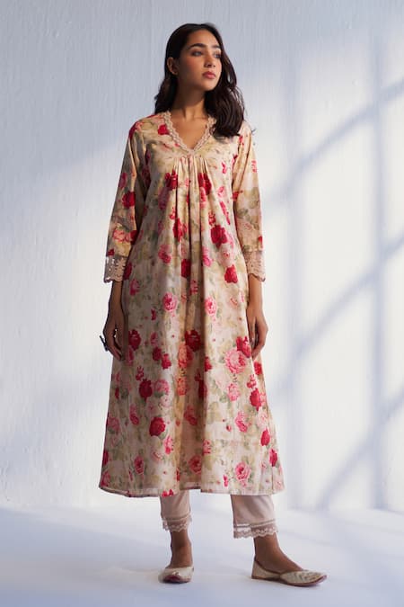 Roze Beige Cotton, Chiffon Embroidery, Lace V-neck Farida Floral Print Kurta Pant Set Online at Aza Fashions Roze_Beige Cotton, Chiffon Embroidery, Lace V-neck Farida Floral Print Kurta Pant Set _Online_at_Aza_Fashions
