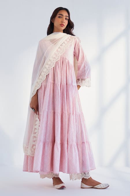 Roze Pink Cotton, Kota Doria Embroidery V-neck Laila Floral Print Anarkali Pant Set Online at Aza Fashions Roze_Pink Cotton, Kota Doria Embroidery V-neck Laila Floral Print Anarkali Pant Set _Online_at_Aza_Fashions