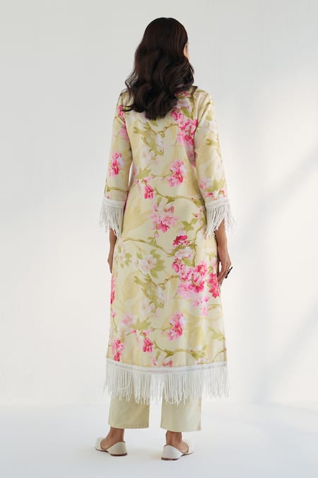 Shop_Roze_Yellow Cotton, Chiffon Lace V-neck Mahnoor Floral Print Kurta Pant Set _at_Aza_Fashions