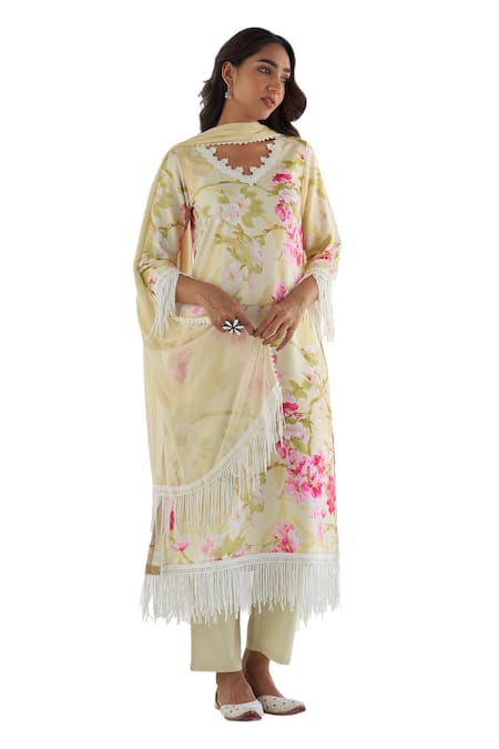 Shop_Roze_Yellow Cotton, Chiffon Lace V-neck Mahnoor Floral Print Kurta Pant Set _Online_at_Aza_Fashions