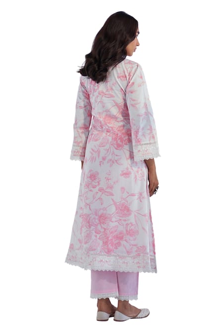 Roze Pink Cotton, Chiffon Lace Round Neck Raya Floral Print Kurta Pant Set at Aza Fashions Roze_Pink Cotton, Chiffon Lace Round Neck Raya Floral Print Kurta Pant Set _at_Aza_Fashions