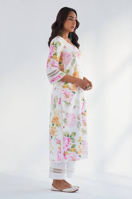 Shop Roze White Cotton, Chiffon Embroidery, Lace Round Riha Floral Print Kurta Pant Set Online at Aza Fashions Shop_Roze_White Cotton, Chiffon Embroidery, Lace Round Riha Floral Print Kurta Pant Set _Online_at_Aza_Fashions