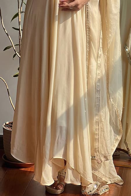 LABEL AISHWARYRIKA Beige Georgette Embroidery, Mirrors V-neck Chickankari Yoke Anarkali Set at Aza Fashions LABEL AISHWARYRIKA_Beige Georgette Embroidery, Mirrors V-neck Chickankari Yoke Anarkali Set_at_Aza_Fashions