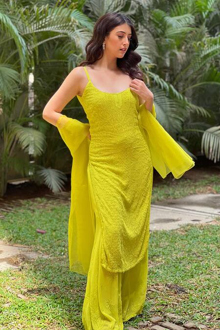 LABEL AISHWARYRIKA Green Georgette Embroidery, Chains Round Chikankari Straight Kurta Palazzo Set at Aza Fashions LABEL AISHWARYRIKA_Green Georgette Embroidery, Chains Round Chikankari Straight Kurta Palazzo Set _at_Aza_Fashions