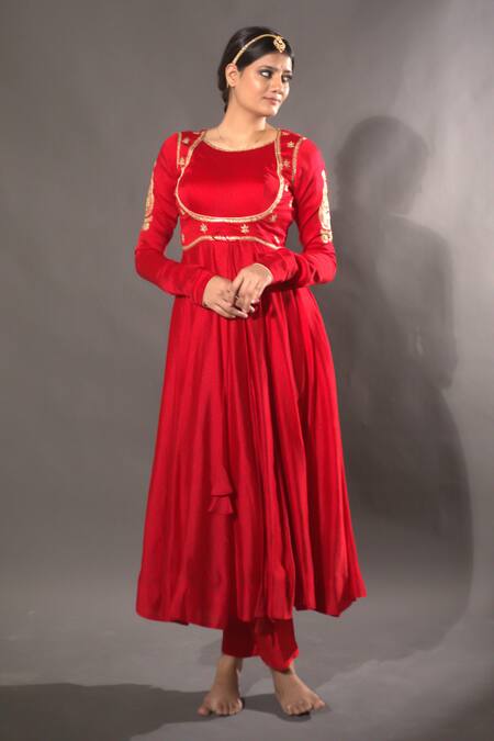 Buy_Vikabyarvindampula_Red Chanderi, Crepe, Cotton Sequins, Embroidery Round Neck Anarkali Pant Set _Online_at_Aza_Fashions