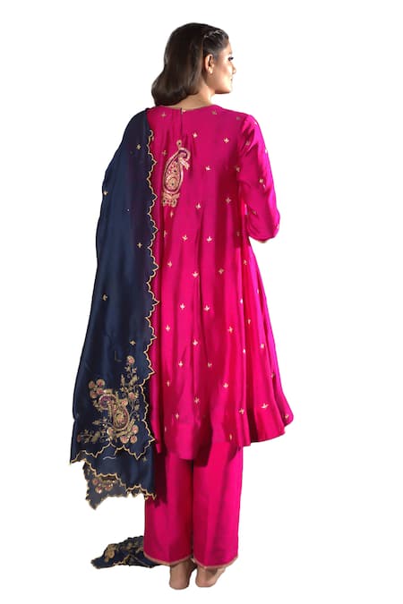 Vikabyarvindampula Fuchsia Chanderi, Crepe, Cotton Sequins Round Hand Embroidered Kurta Pant Set Online at Aza Fashions Vikabyarvindampula_Fuchsia Chanderi, Crepe, Cotton Sequins Round Hand Embroidered Kurta Pant Set _Online_at_Aza_Fashions