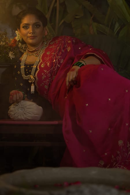 Buy_Vikabyarvindampula_Fuchsia Chanderi, Crepe, Cotton Sequins, Embroidery Hand Saree With Blouse _Online_at_Aza_Fashions