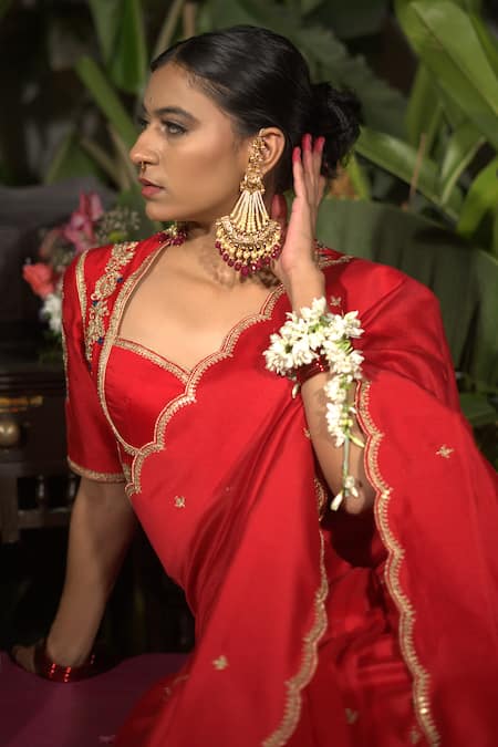 Buy_Vikabyarvindampula_Red Chanderi, Crepe, Cotton Sequins Sweetheart Embroidered Saree With Blouse _Online_at_Aza_Fashions