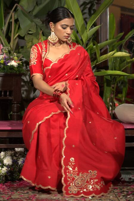 Vikabyarvindampula_Red Chanderi, Crepe, Cotton Sequins Sweetheart Embroidered Saree With Blouse _at_Aza_Fashions
