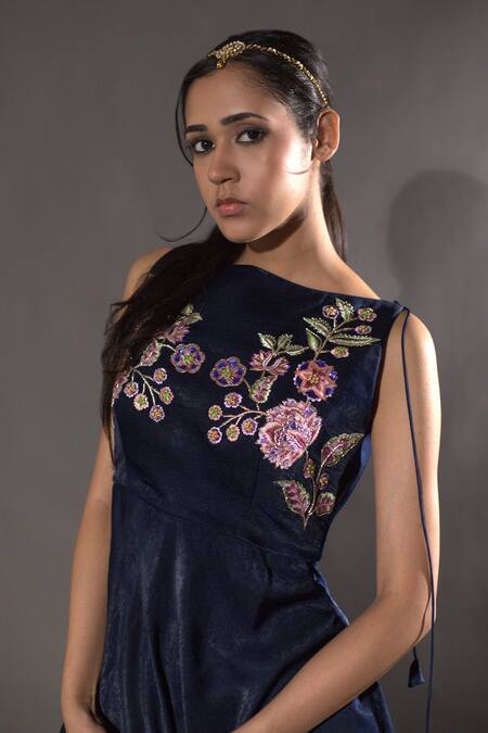 Vikabyarvindampula Blue Velvet, Chanderi, Organza Embroidery Round Neck Floral Tunic With Sharara at Aza Fashions Vikabyarvindampula_Blue Velvet, Chanderi, Organza Embroidery Round Neck Floral Tunic With Sharara _at_Aza_Fashions