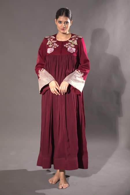 Vikabyarvindampula Floral Embroidered Bodice Anarkali 