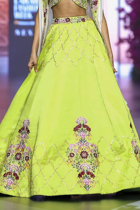 Vikabyarvindampula Green Cotton, Organza, Crepe Embroidery Sweetheart Neck Floral Lehenga Cape Set Online at Aza Fashions Vikabyarvindampula_Green Cotton, Organza, Crepe Embroidery Sweetheart Neck Floral Lehenga Cape Set _Online_at_Aza_Fashions